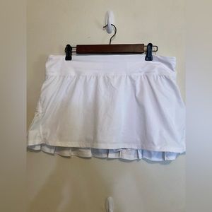 Lululemon white pace setter skirt